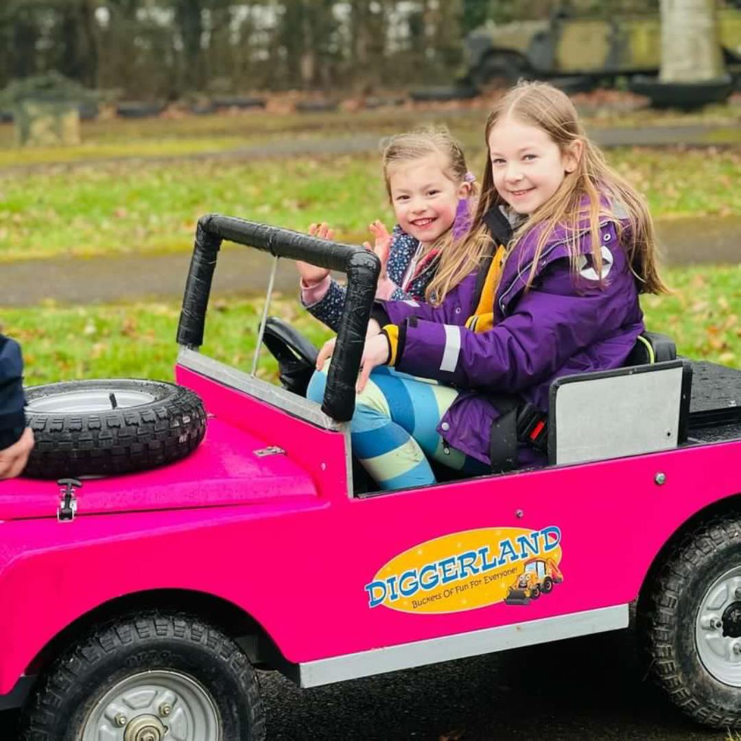 Mini Landrovers - Diggerland