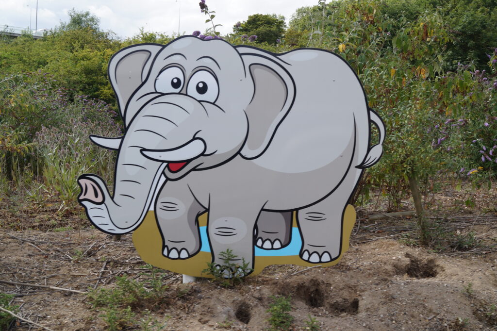 Diggerland-safari-elephant