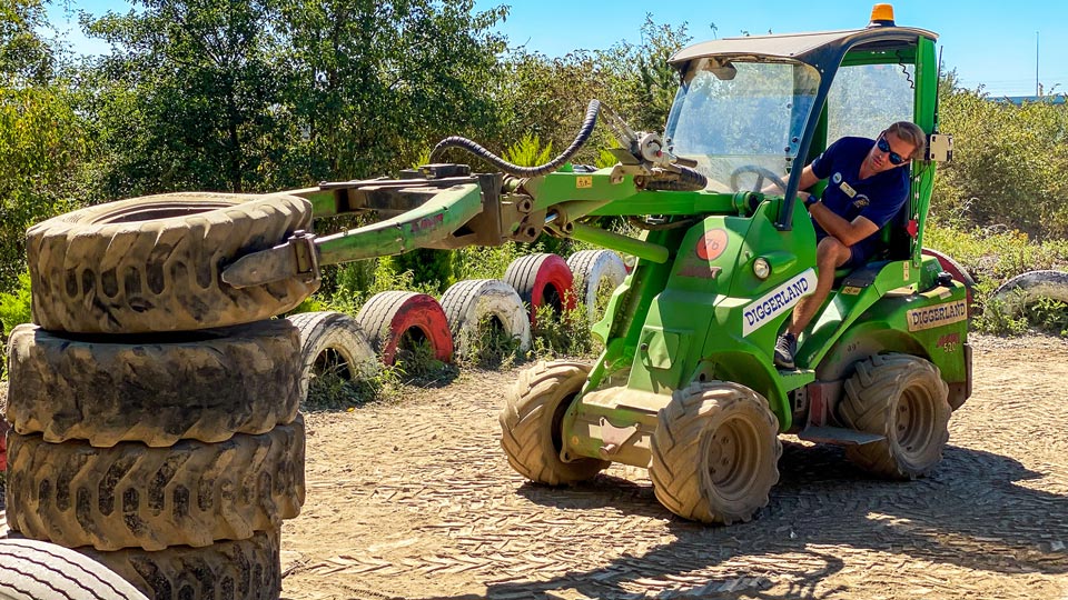 StackAttack ride at Diggerland UK Theme Park.