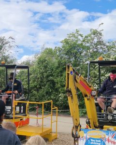 Blindfold Challenge - Diggerland Finlay Gallagher