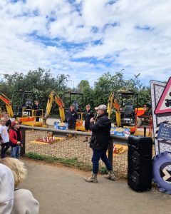 Blindfold Challenge - Diggerland Finlay Gallagher